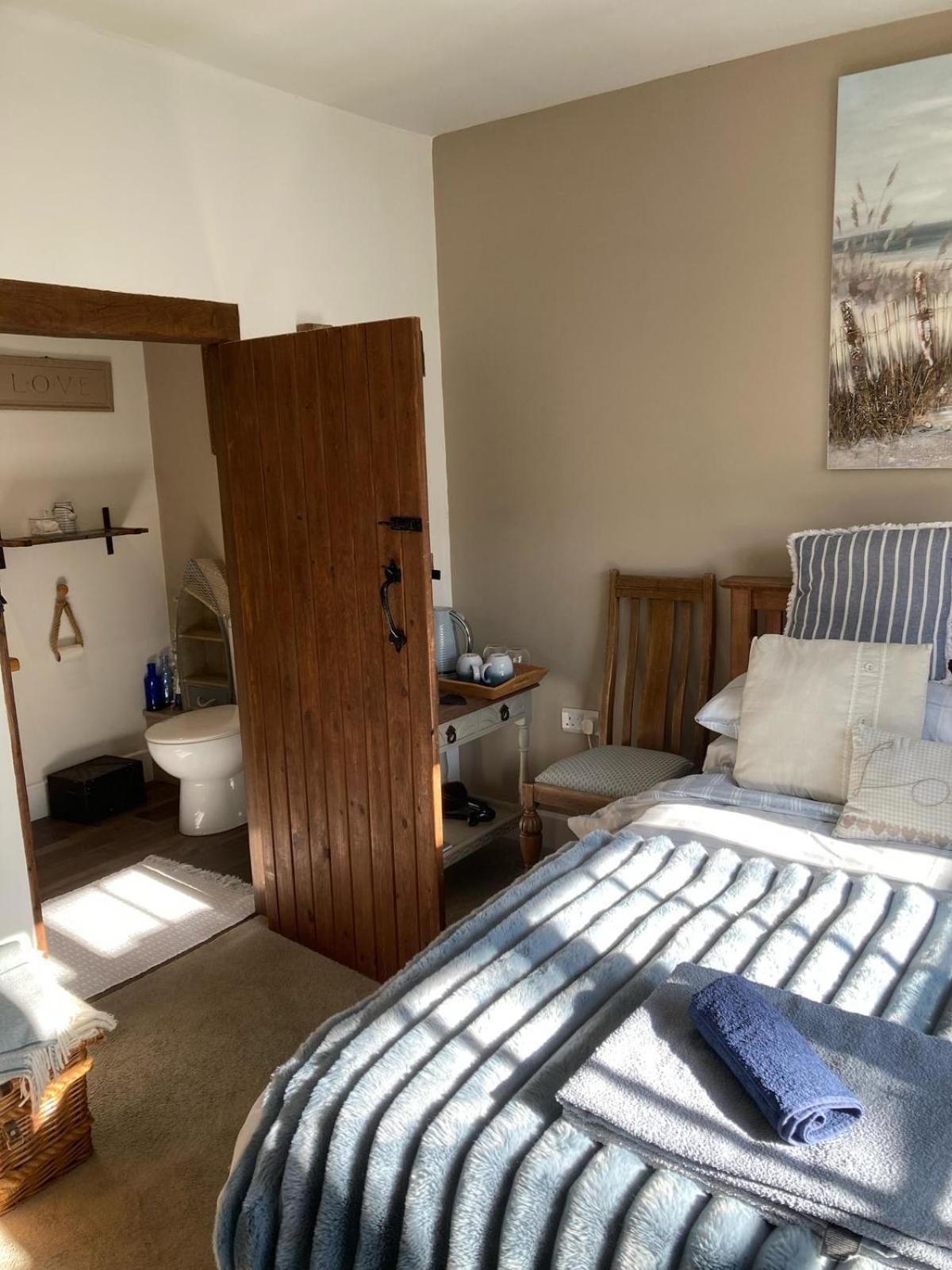 Guest Suite At 31 Little England Milborne Saint Andrew Dış mekan fotoğraf